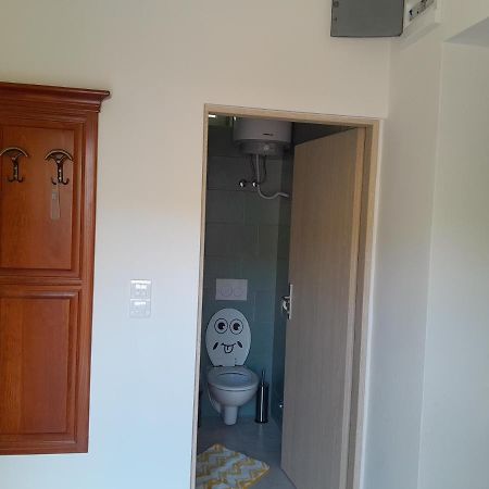 Apartmani Studio Apartmani Senjska Maslina Senj  Eksteriør billede