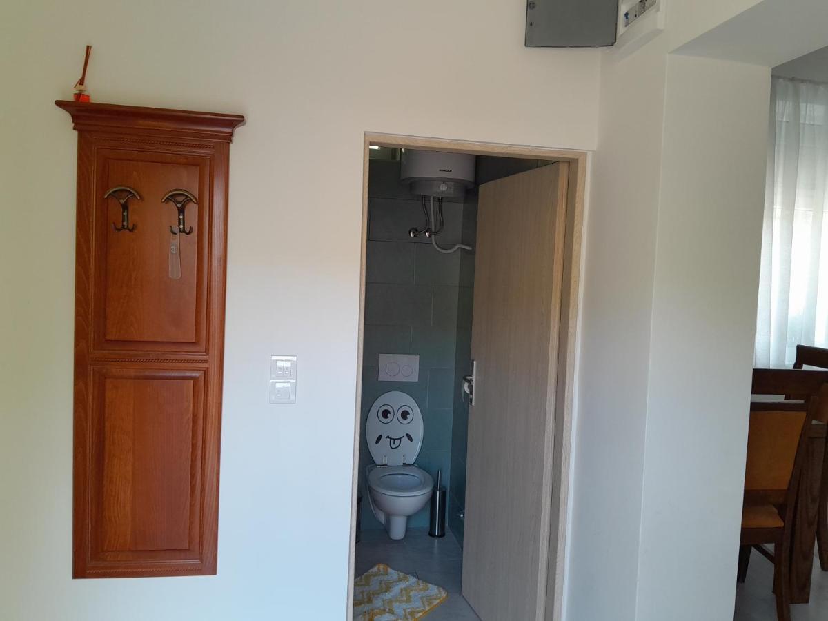 Apartmani Studio Apartmani Senjska Maslina Senj  Eksteriør billede