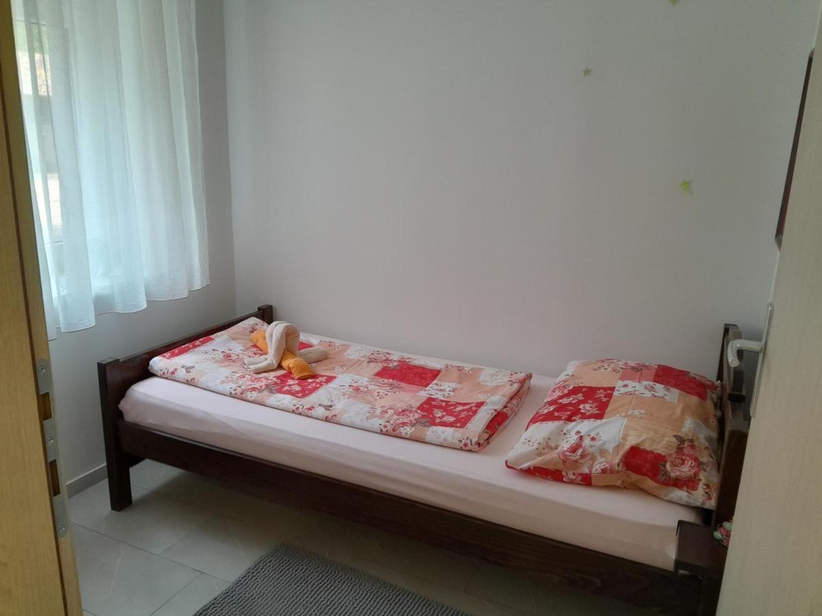 Apartmani Studio Apartmani Senjska Maslina Senj  Eksteriør billede