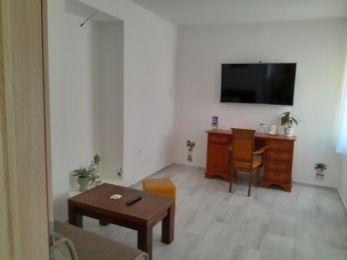 Apartmani Studio Apartmani Senjska Maslina Senj  Eksteriør billede