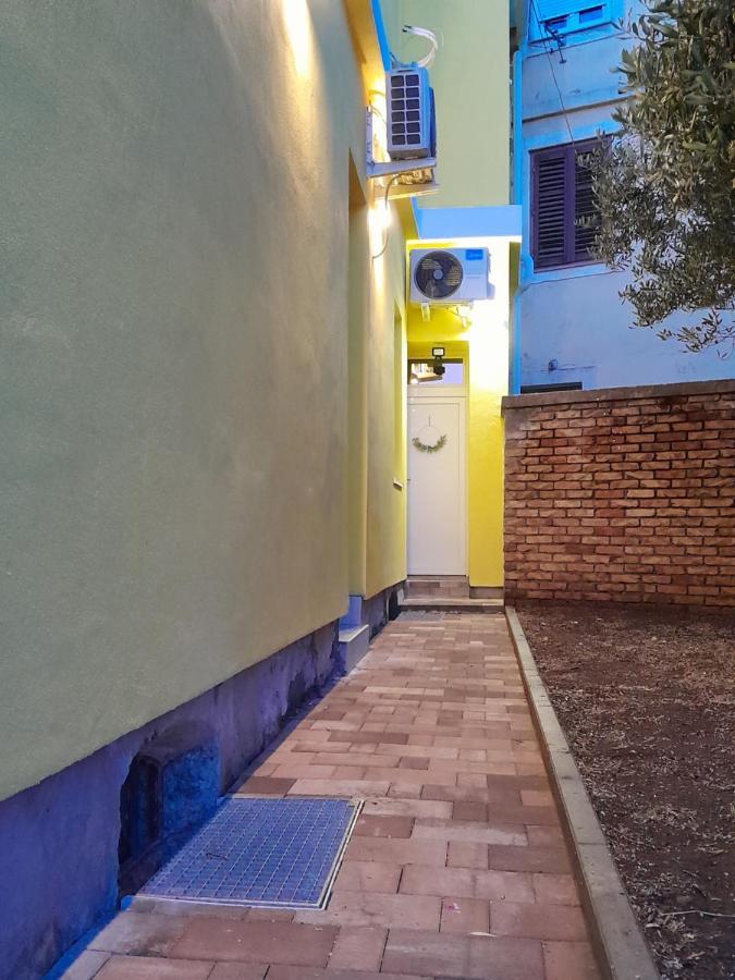 Apartmani Studio Apartmani Senjska Maslina Senj  Eksteriør billede