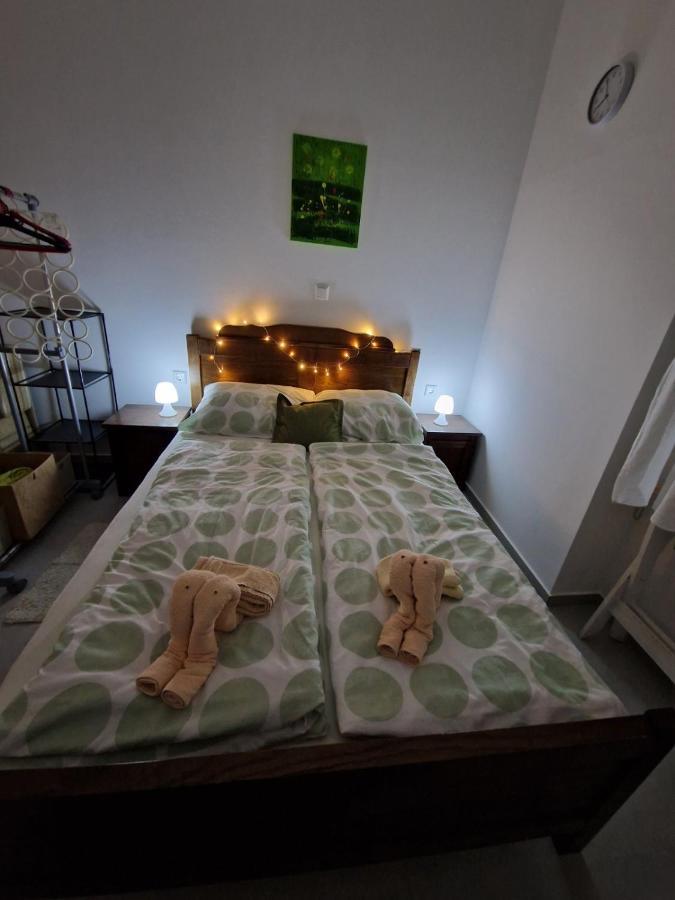 Apartmani Studio Apartmani Senjska Maslina Senj  Eksteriør billede