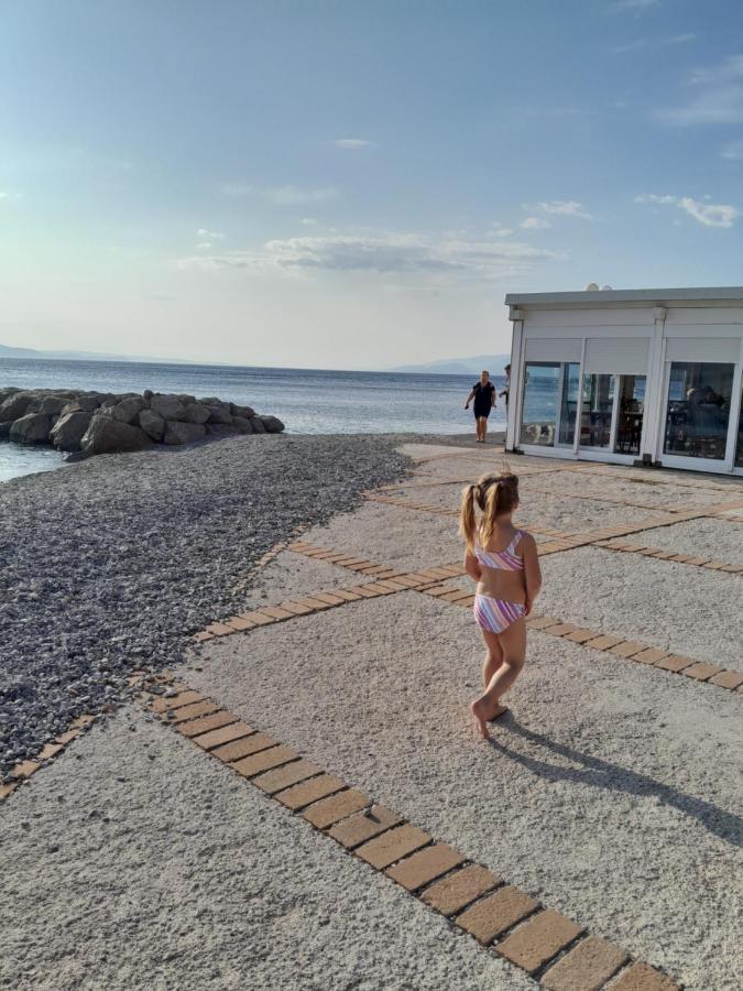 Apartmani Studio Apartmani Senjska Maslina Senj  Eksteriør billede