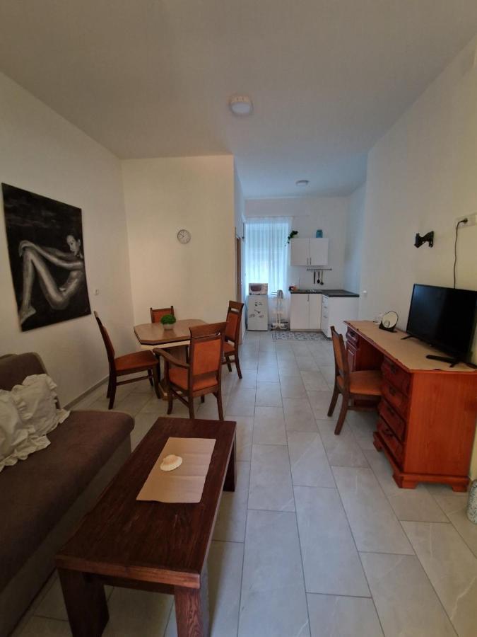 Apartmani Studio Apartmani Senjska Maslina Senj  Eksteriør billede